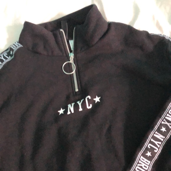 Black cropped sweater - Picture 2 of 3